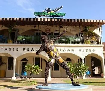 Penzion Hospitality Expert Zeppelin - Tour Pool Bar Beach Montego Bay Jamajka